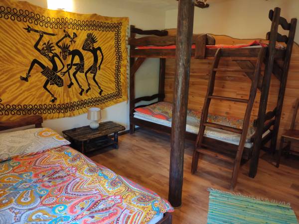 dolna syp. w miesz. z kominkiem