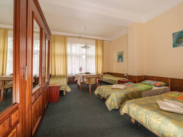 pokój nr 12 - 4 os parter