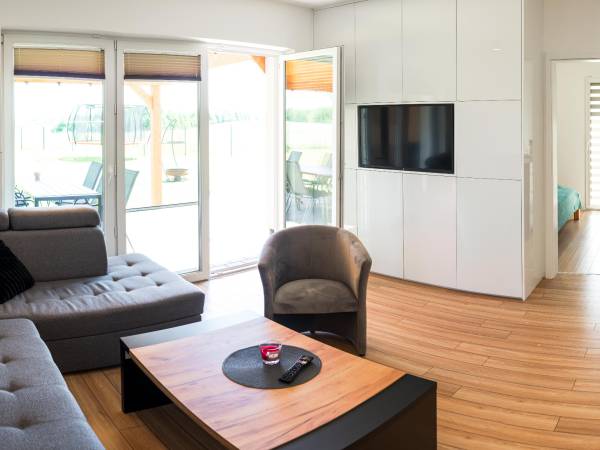 Wilk Zając domki Apartamenty 