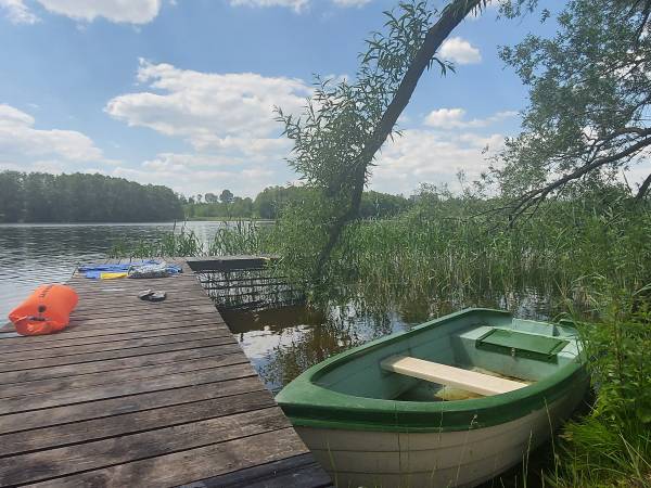 Prywatny pomost i łódka