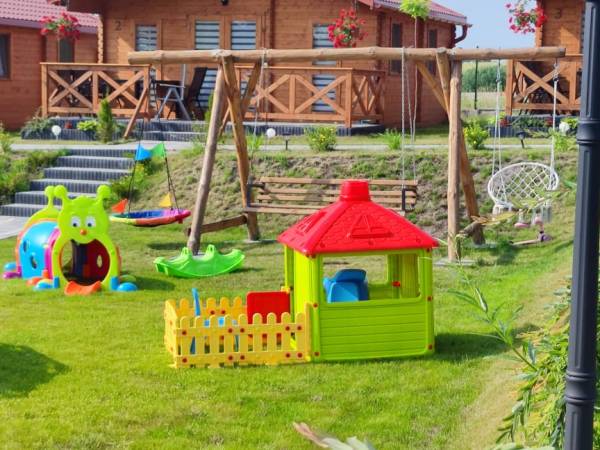 "Zielona Dolina" - Kompleks dla Rodzin z Dziećmi