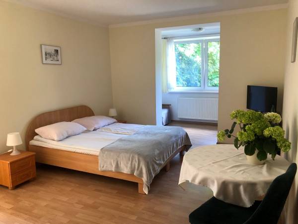 Pokoj dwuosobowy z łazienka nr 7 