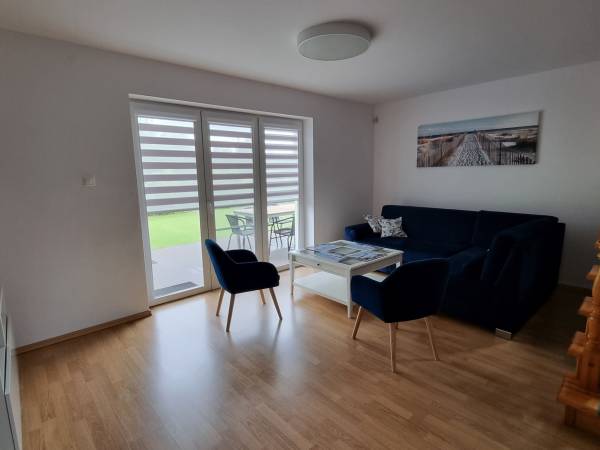 Prawa strona - pokój dzienny