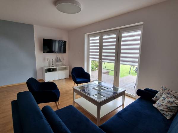 Prawa strona - pokój dzienny