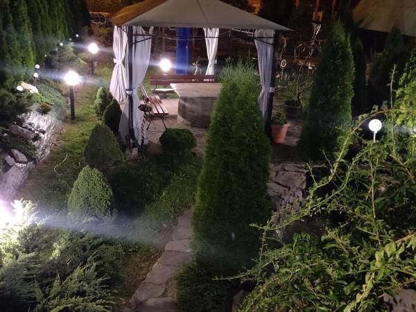 Altana z miejscem na grilla + Oczko wodne