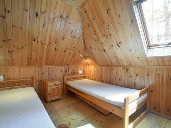 Domek rodzinny 6-osobowy z poddaszem