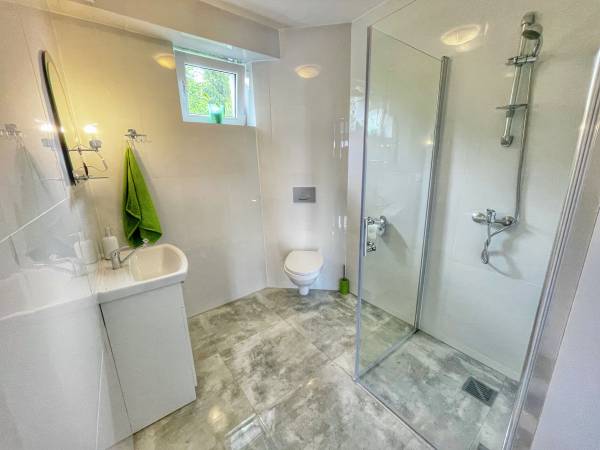 Łazienka - Dom 12-osobowy