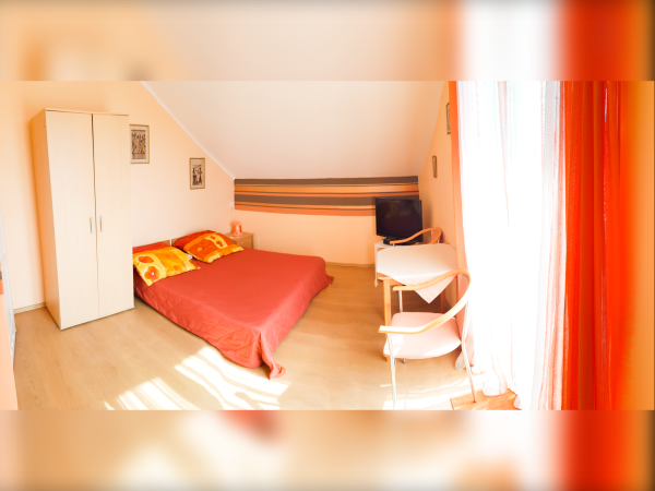 Pokój dwuosobowy z balkonem