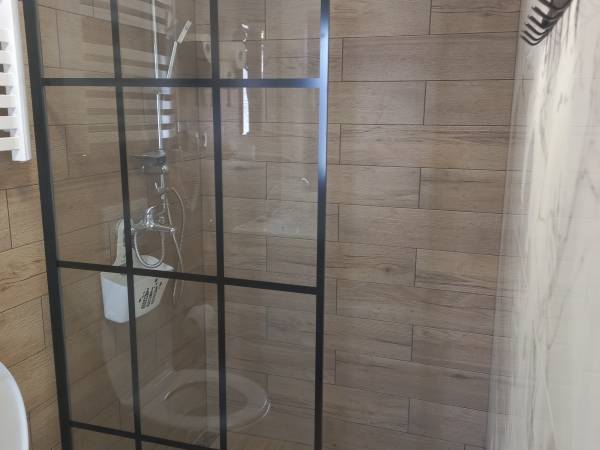  Prysznic w domku 2os, ,,Pod Śliwą ,,