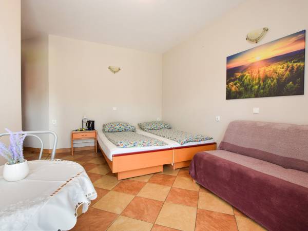 Pokój 2osobowy z łazienką i balkonem.