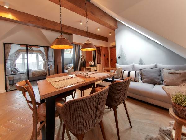 Tatra Square Apartments