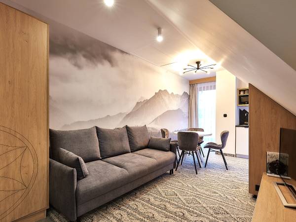 Tatra Square Apartments