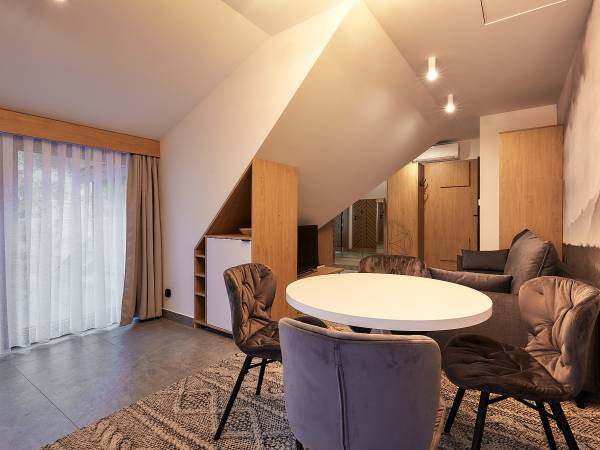 Tatra Square Apartments