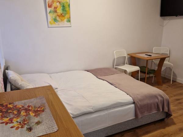 pokój nr 8- trzyosobowy z balkonem