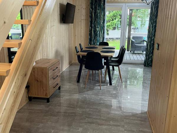 Domki Comfort + comfort wellness zone (sauna- jacuzzi)