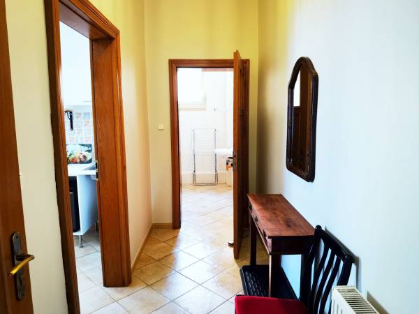 Pokój trzyosobowy premium - przedpokój