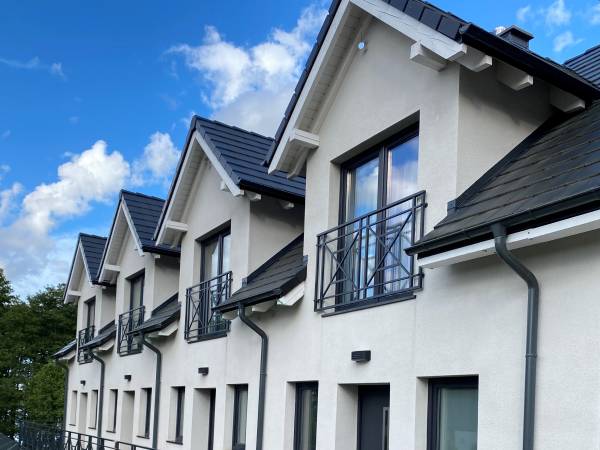 Wejście do apartamentów - domków