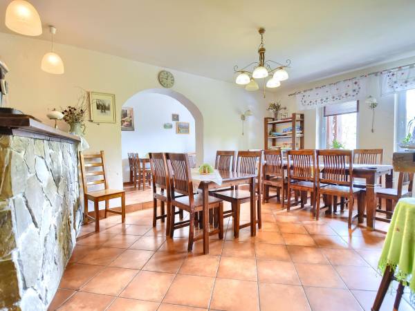 Sala kominkowa - jadalnia