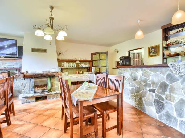 Sala kominkowa - jadalnia