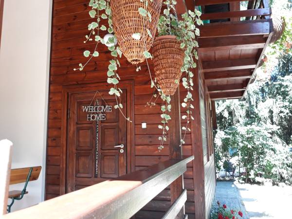 Noclegi Chata u Sylwii w centrum Okuninki