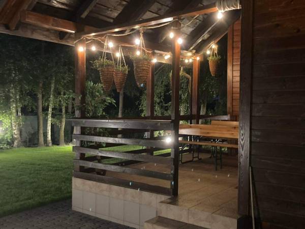 Noclegi Chata u Sylwii w centrum Okuninki