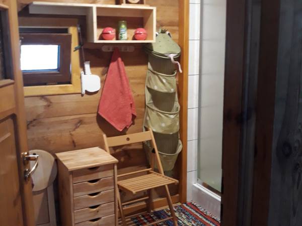 Noclegi Chata u Sylwii w centrum Okuninki