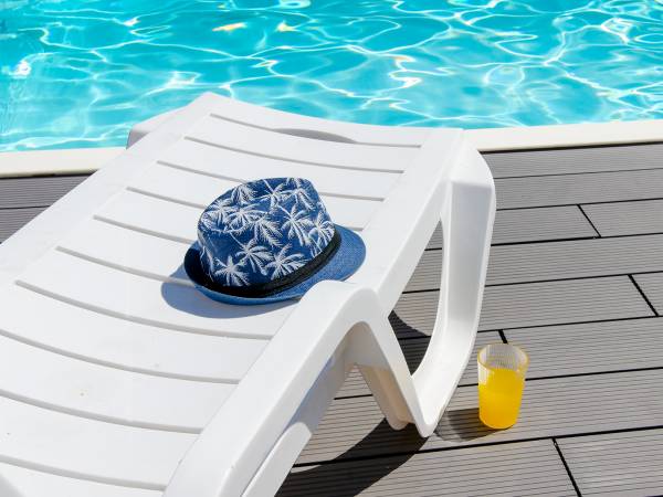 Basen i strefa opalania