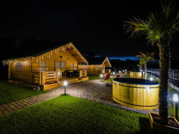 Domki Paradise Nocleg Pod Palmami w Zatorze