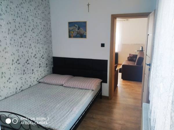 studio2-pok. łazienka, taras.