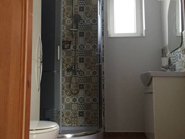 Domek przy dolinie 1