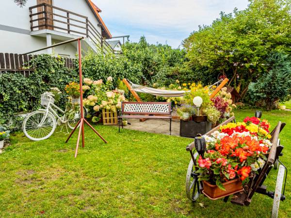 Domki całoroczne z kominkami i sauną i Apartamenty Grześ/Promyk Edenu