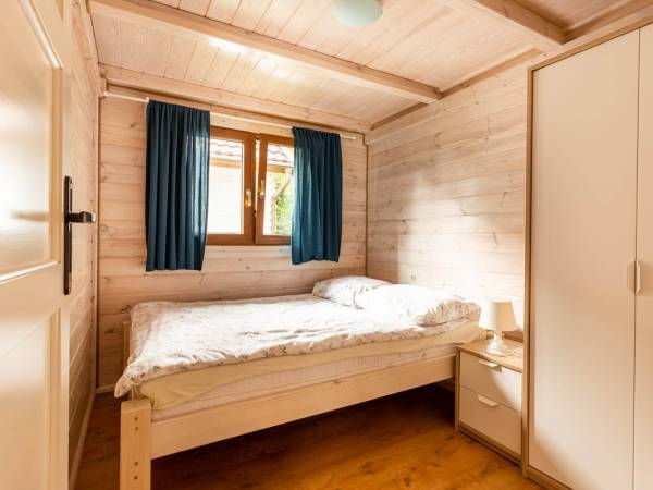 SYPILNIA W DOMKU Z ANTRESOLĄ 