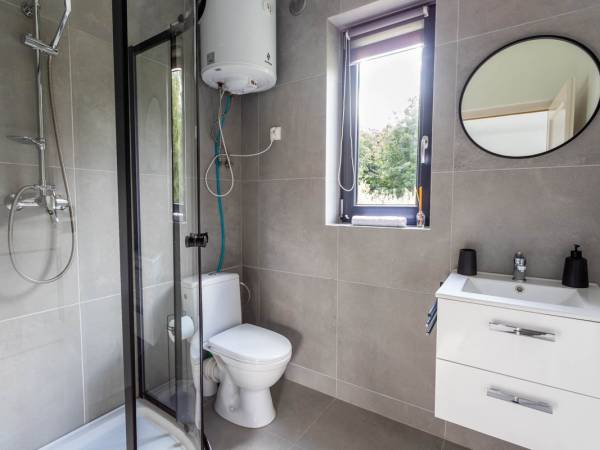 Domki letniskowe KASZUBY - KAMIENNA DOLINA - ATRAKCJE - JEZIORO 