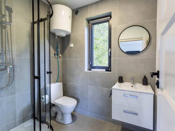 Domki letniskowe KASZUBY - KAMIENNA DOLINA - ATRAKCJE - JEZIORO 