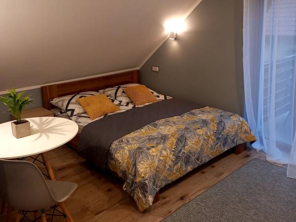 Pokój 3 osobowy z balkonem