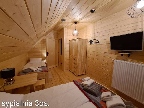 Dom z Widokiem- sypialnia 3os. 