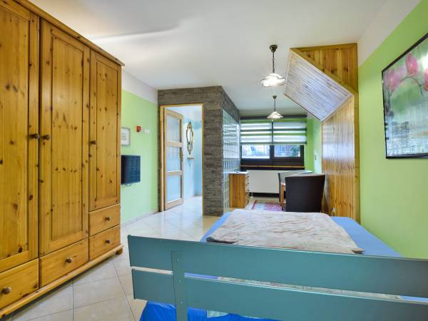 Pokoj Kamienny z łóżkiem małżeńskim 140*200