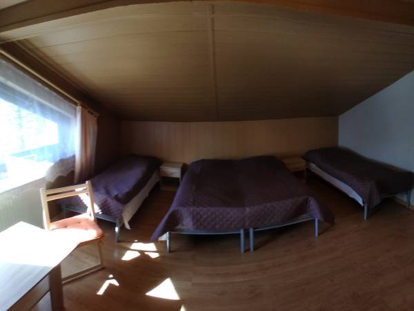 pokój nr 5 pomarańczowy