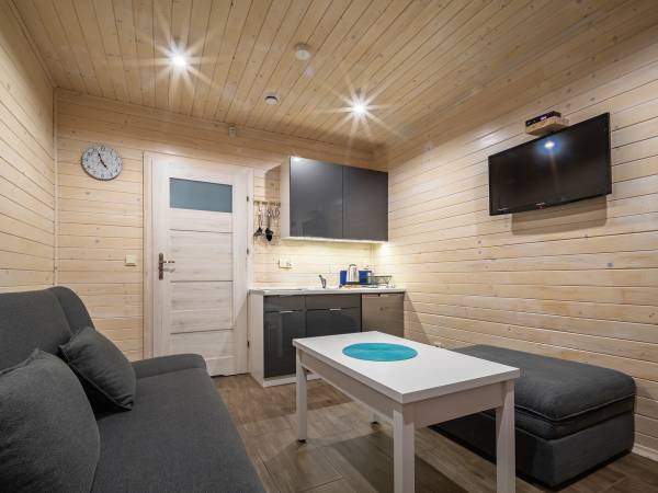 studio (2os. + dostawka )