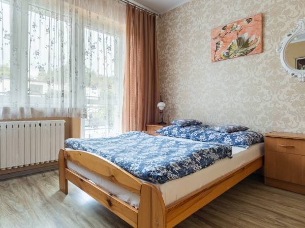 Pokoje z łazienkami Aura