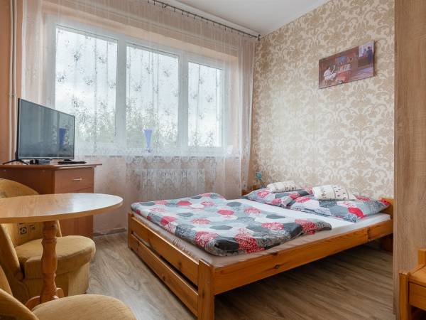 Pokoje z łazienkami Aura