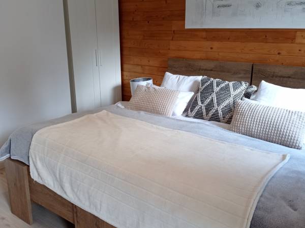 Sypialnia 1 parter największa, 2+2