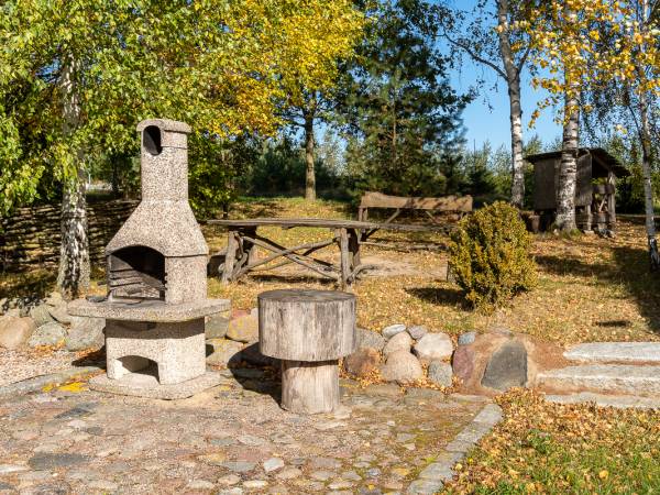 Miejsce na girll i ognisko przy domku 6 osobowym 