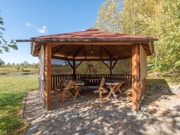Wiata przy domku 6 osobowym 