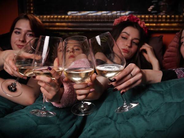 Sesja w pokoju Panny Młodej