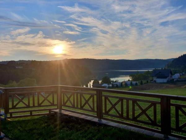 Domki na Wzgórzu - Słońce i Woda