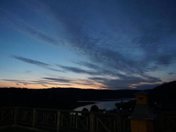 Domki na Wzgórzu - Słońce i Woda