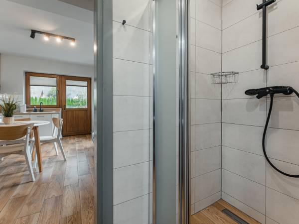 łazienka apartament 4-6 os