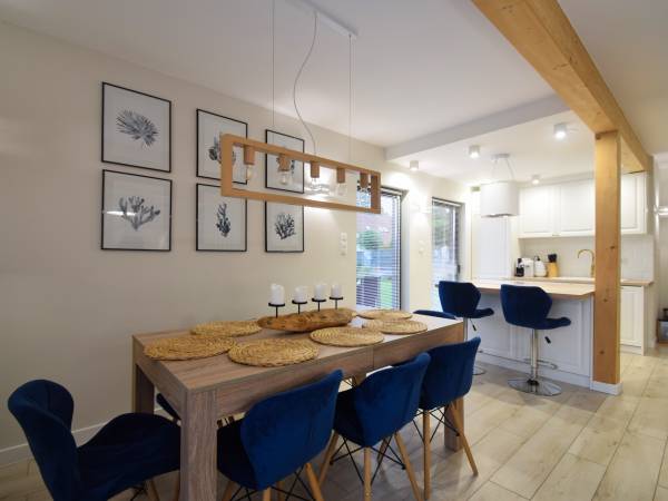 Domek Hampton nad jeziorem z jacuzzi całorocznym