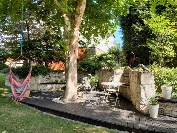 pod platanem - możliwości pełnego relaksu 